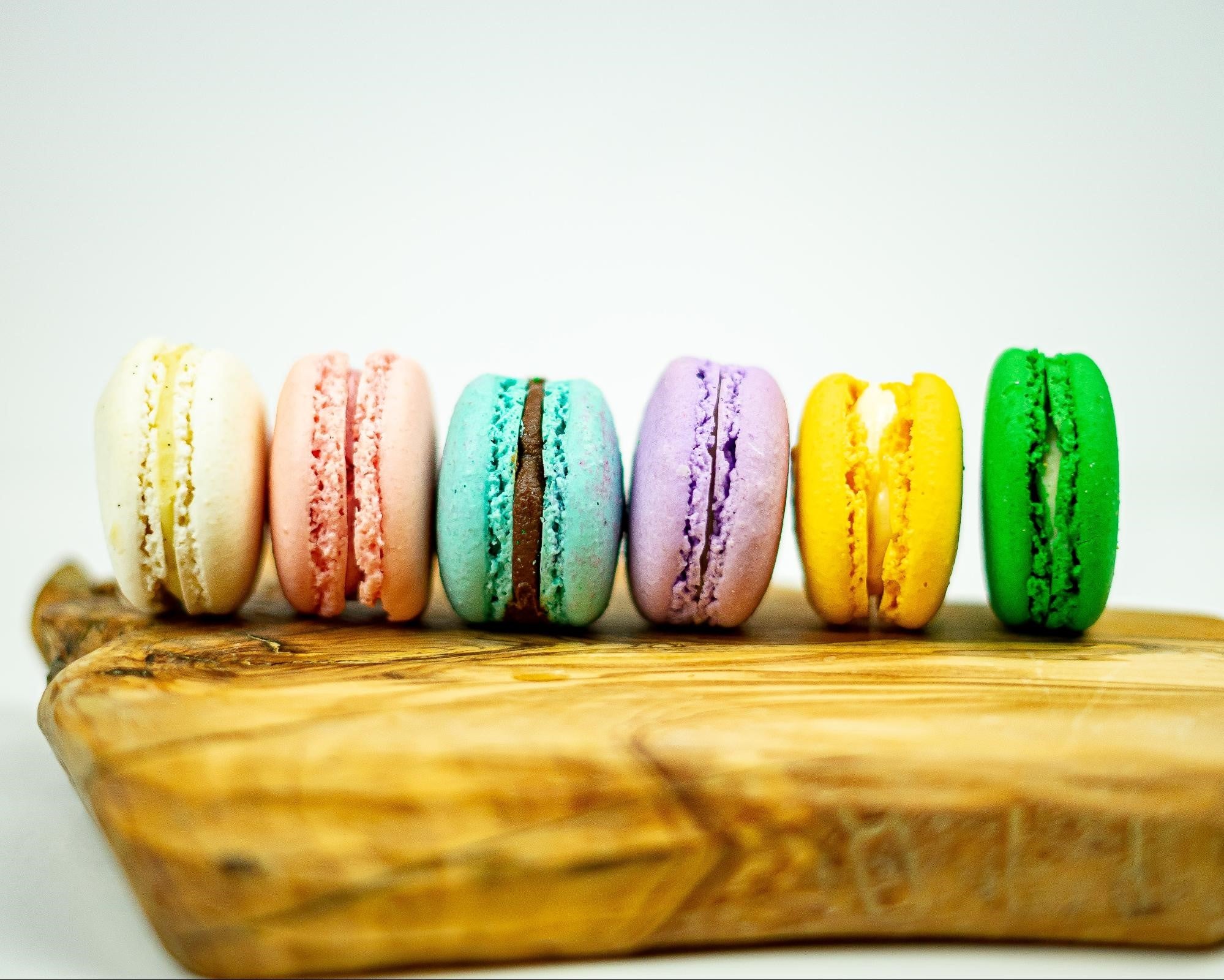 Creative Gift Basket Ideas For Easter: Macaron Queen
